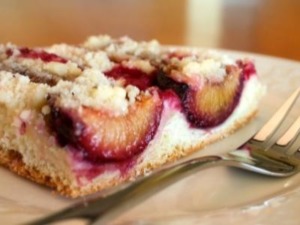 Omas Zwetschgenkuchen Mit Streuseln Und Hefeteig - Oma Kocht