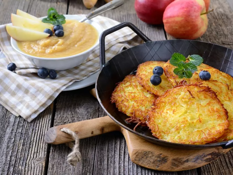 Omas unwiderstehliche Kartoffelpuffer | Omas Rezepte